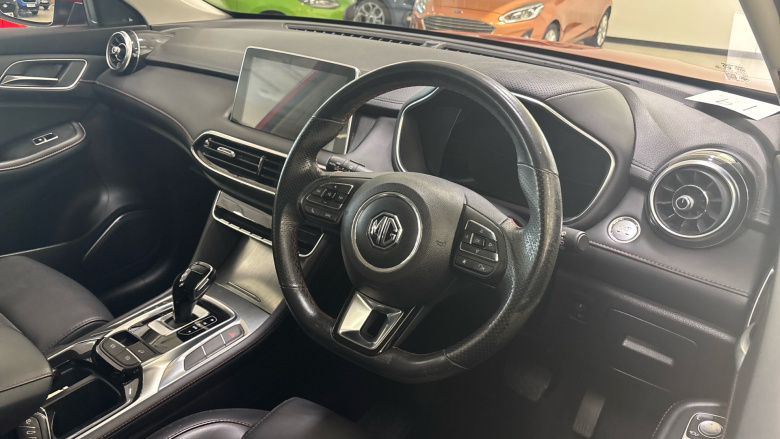 MG Hs 1.5 T-GDI Excite 5dr DCT Petrol Hatchback